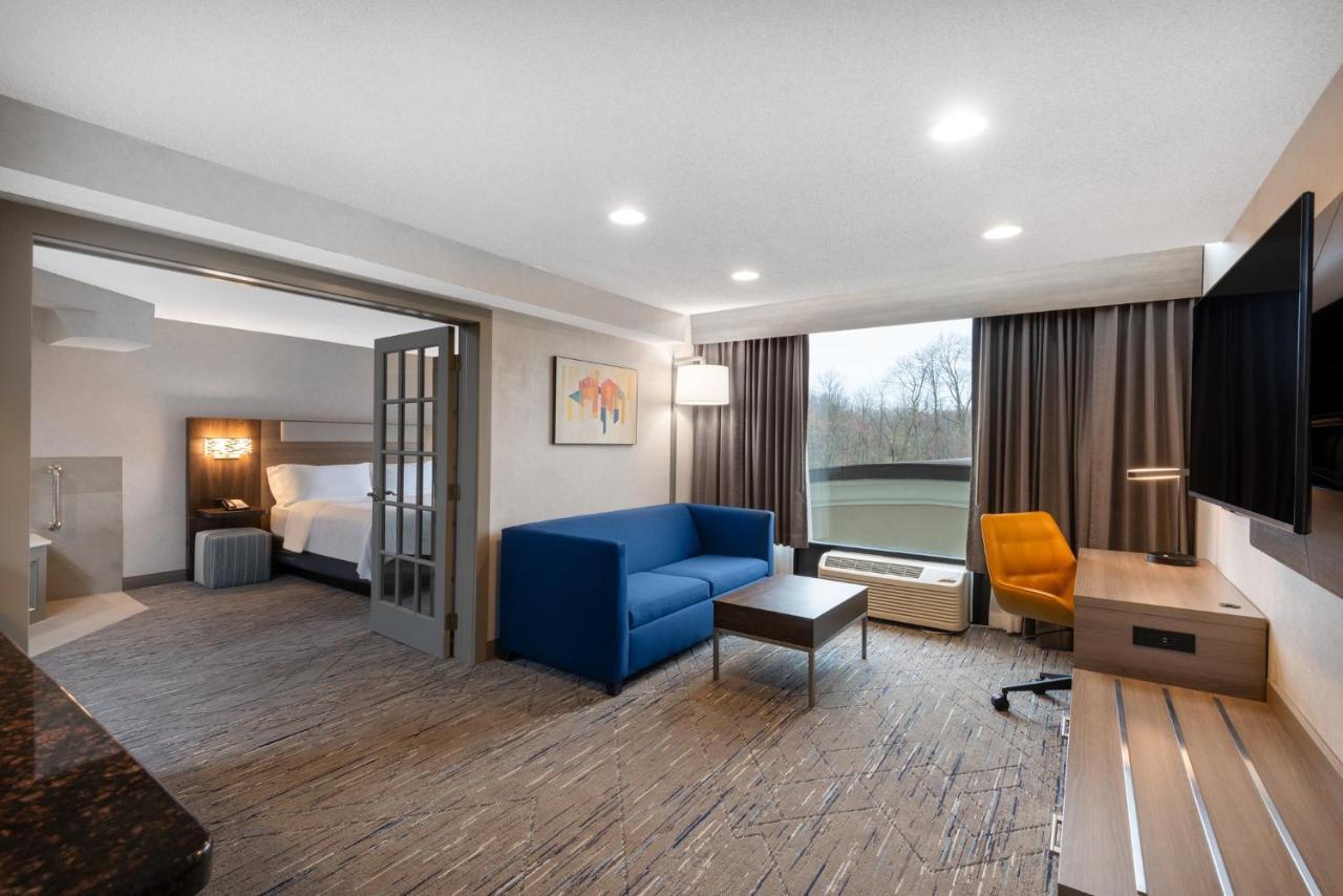 Holiday Inn Express & Suites Wadsworth By Ihg Exterior foto